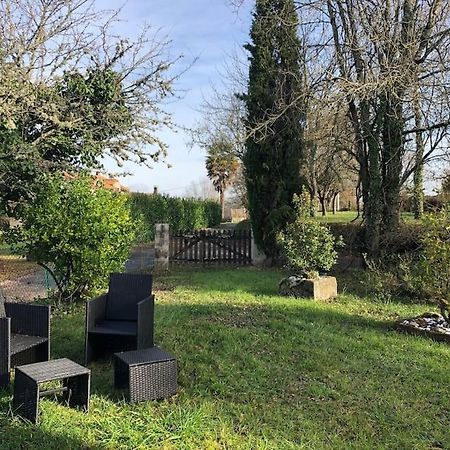 Charmant Gite En Perigord Vert Douchapt Eksteriør bilde